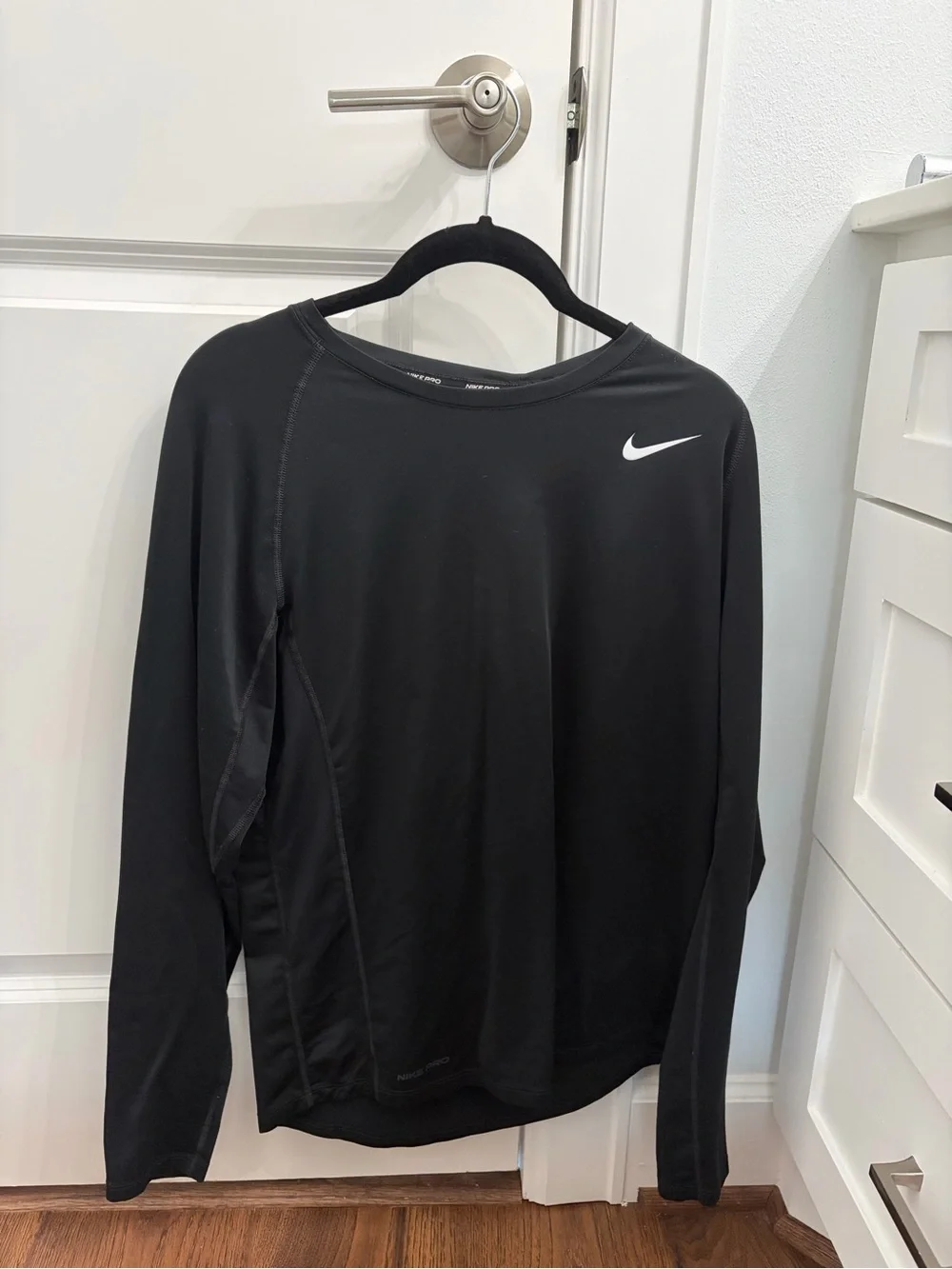 Nike Black Men's Long-Sleeve Crew Training Tee